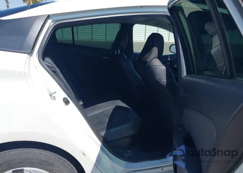 2016 Toyota Prius Two z USA, uszkodzony, nr VIN JTDKBRFU1G3016668